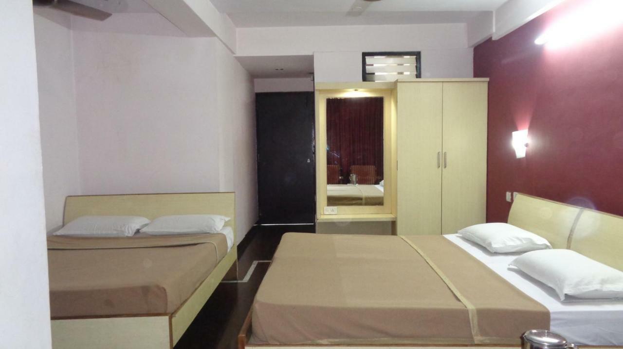 Hotel Ganesh Palace Mysore Exterior photo